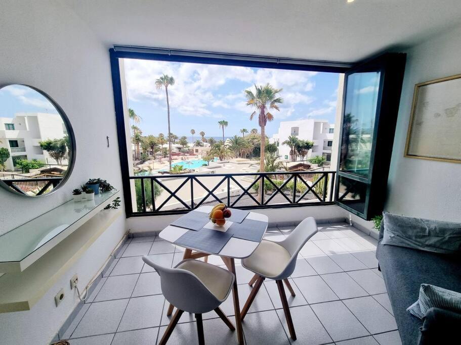 Апартаменты Luxury Ocean View Playa Roca Коста-Тегисе Экстерьер фото